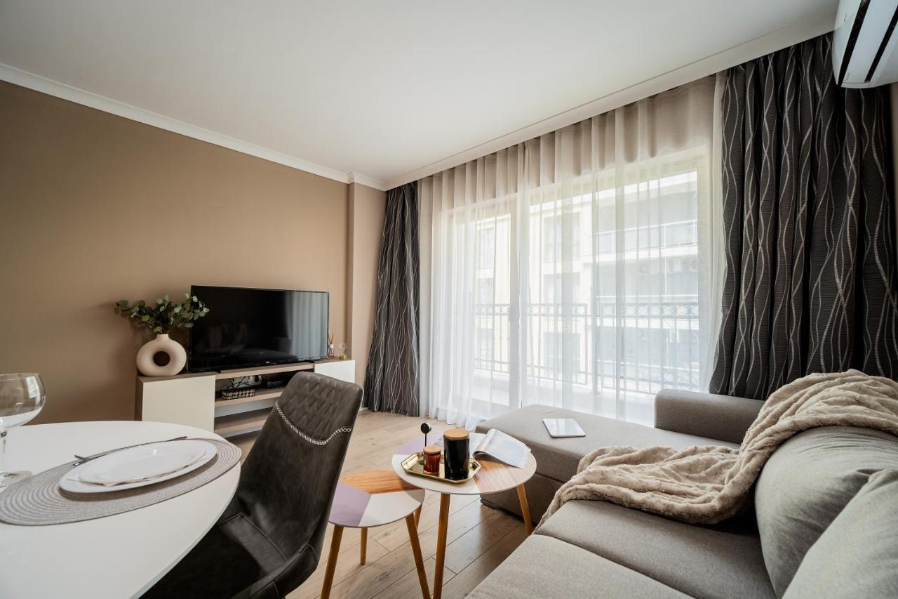 Comfy Luxury Center Apartment Varna Luaran gambar
