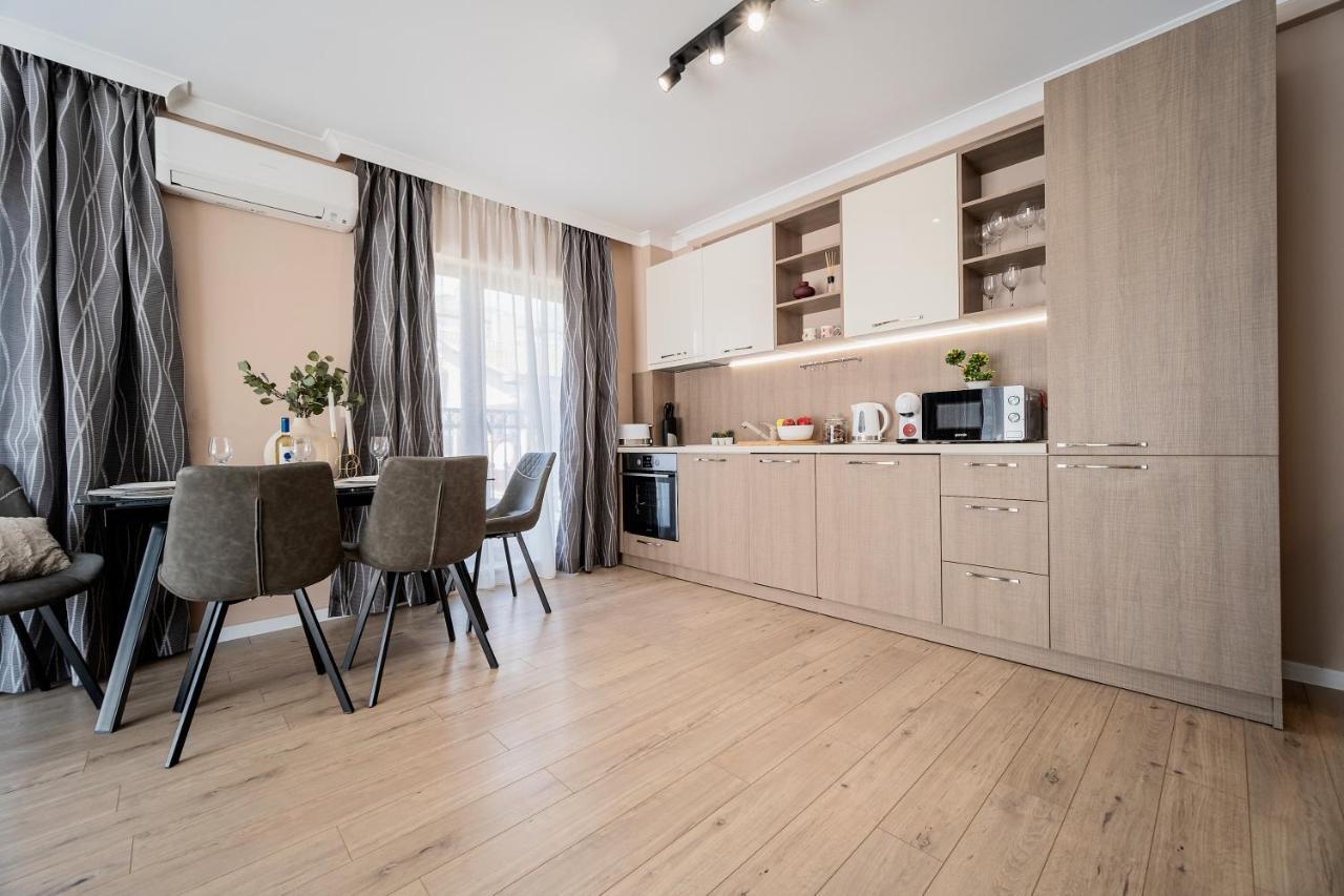 Comfy Luxury Center Apartment Varna Luaran gambar